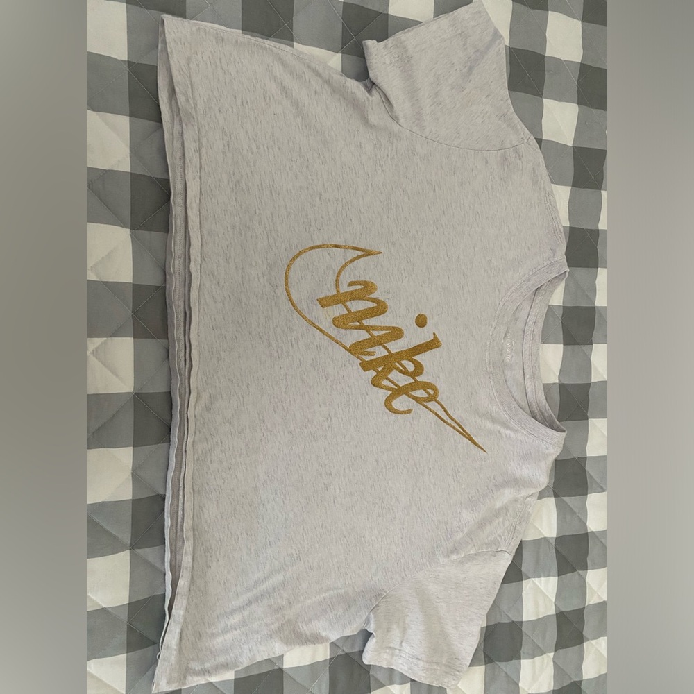 Ready to re-home this beauty, doesn’t fit me any longer.